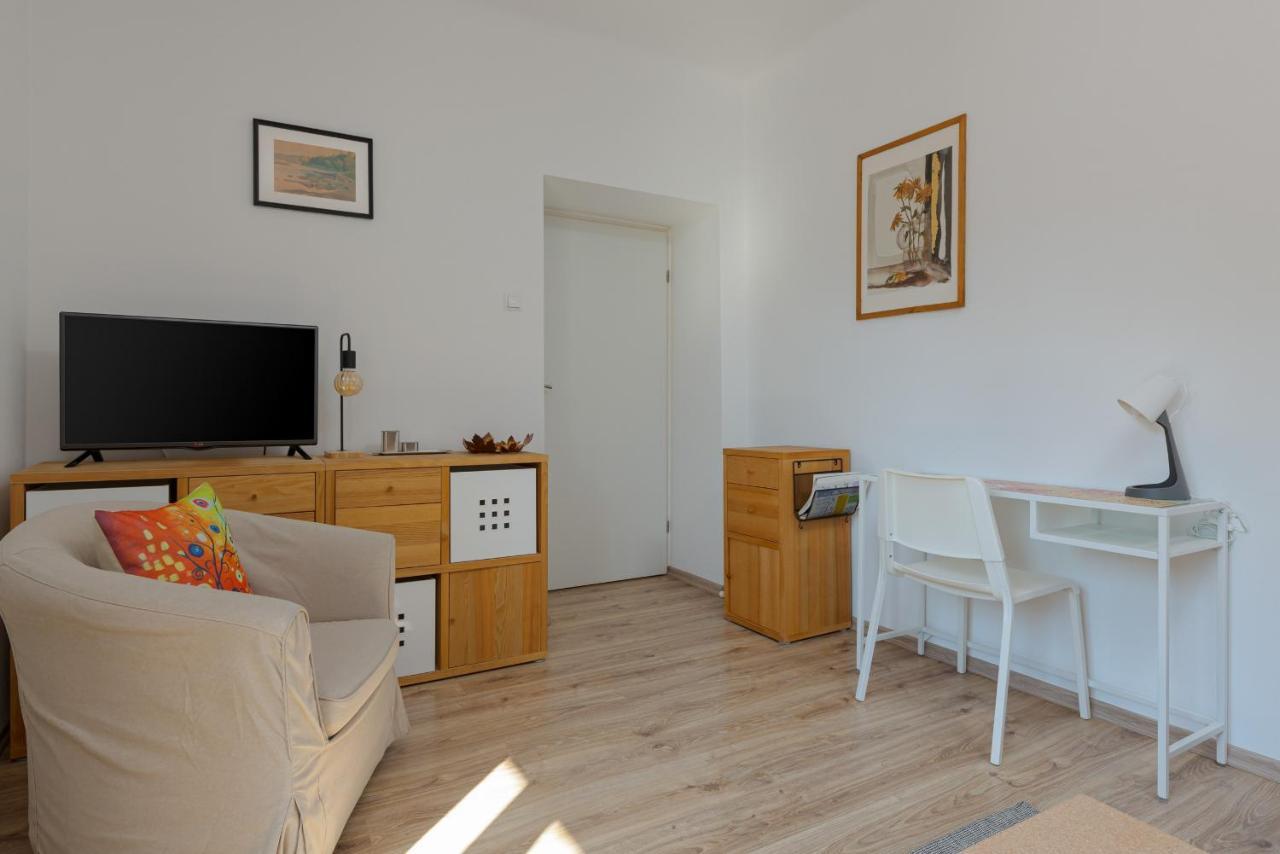 Apartment Bialobrzeska Warsaw By Noclegi Renters Exteriér fotografie